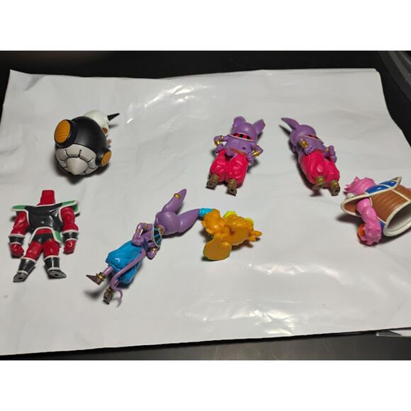 Lot of 7 Dragon Ball Z Figures Broken Incomplete & Good For Parts - Picture 6 of 8